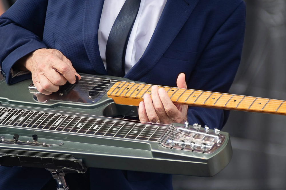 Junior Brown