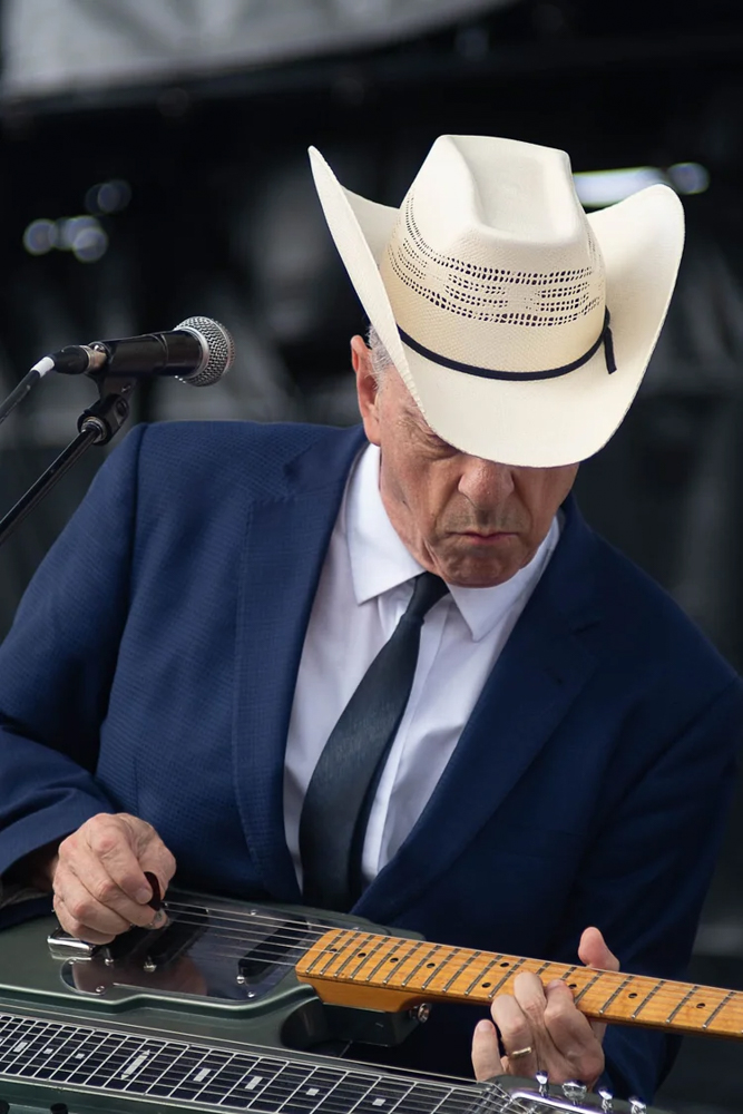 Junior Brown